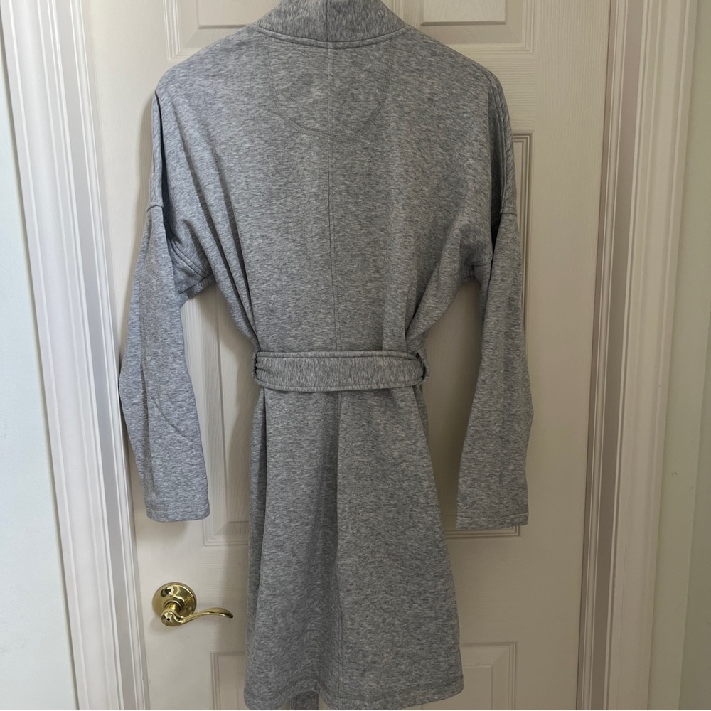 UGG Light Heather Gray Wrap Robe with Self Tie Belt - Picture 5 of 6